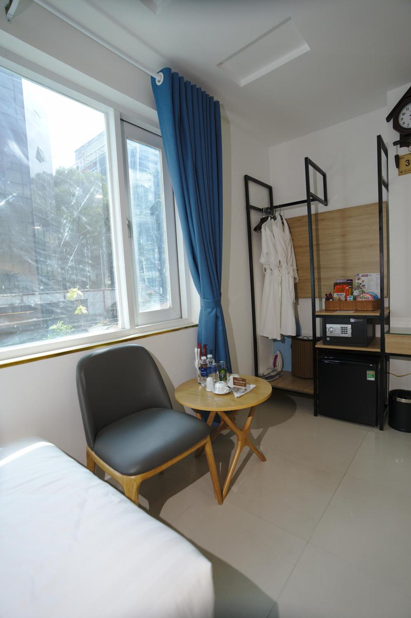 A25 Hotel - 14 Luong Huu Khanh Хошимін Екстер'єр фото